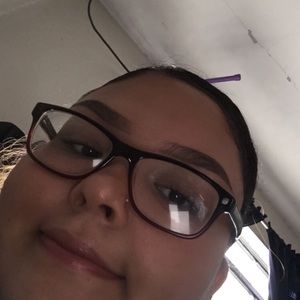 Meet your Posher, Briana